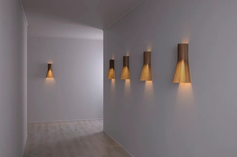 Secto 4231 Wall Lamp 45 cm - Walnut