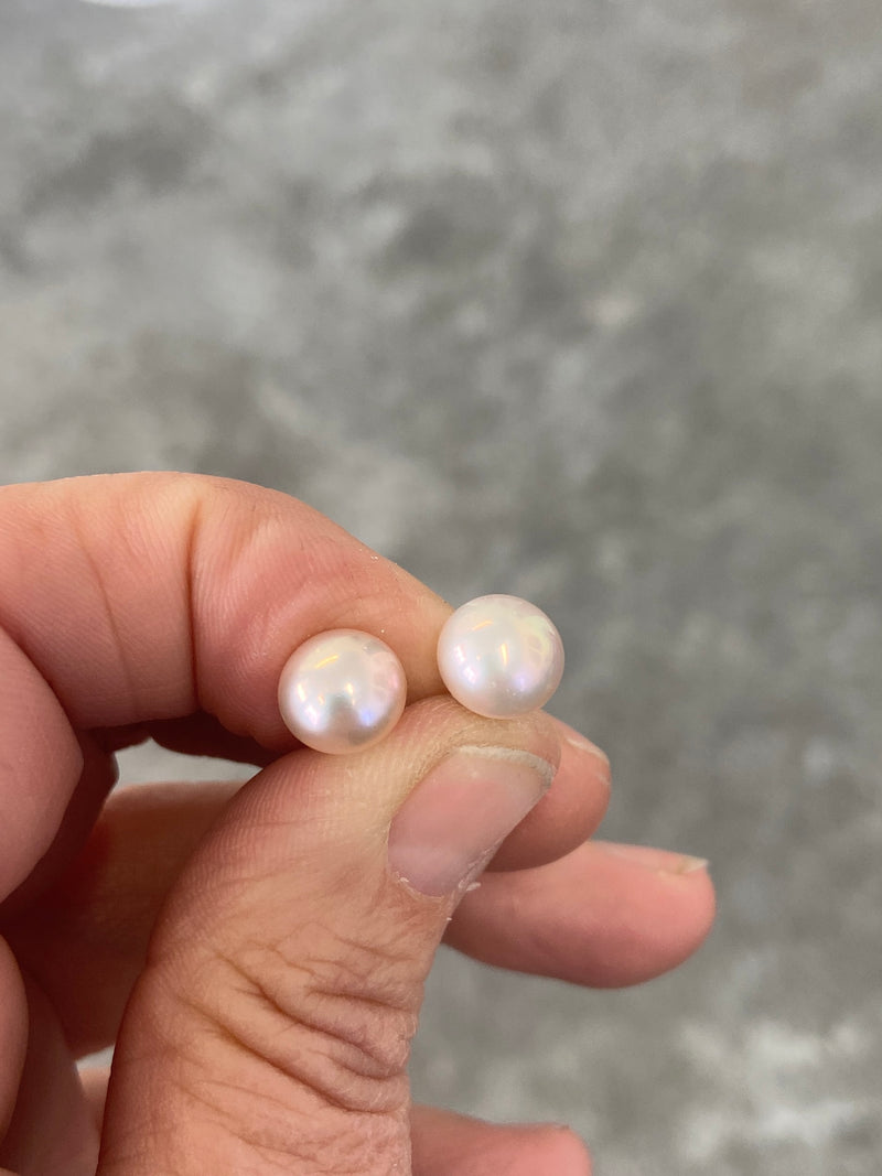 Andrea Mueller -  Button Pearl - Studs