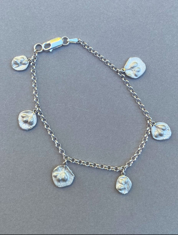 Andrea Mueller -  Floral  Talisman - Charm bracelet