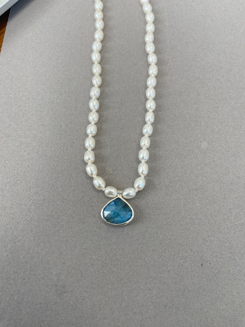 Andrea Mueller -  White Oval Pearl Necklace with Kyanite